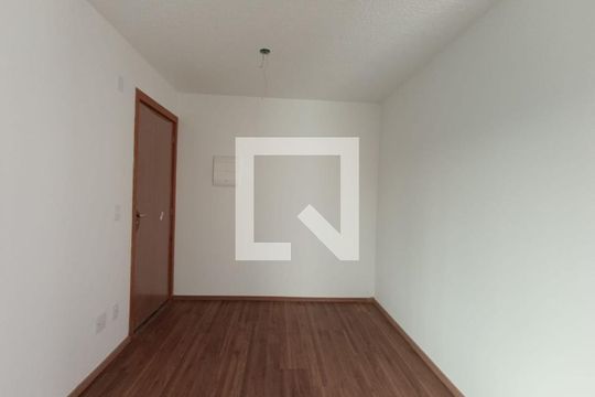 Sala de apartamento para alugar com 2 quartos, 43m² em Jardim Alvorada, Nova Iguaçu