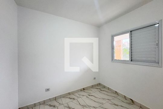 Quarto 1 de apartamento para alugar com 2 quartos, 60m² em São Domingos, São Paulo