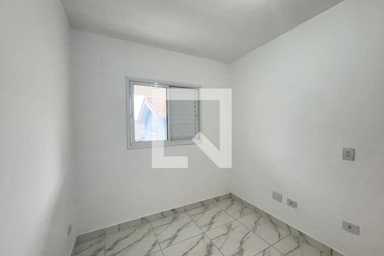 Quarto 1 de apartamento para alugar com 2 quartos, 60m² em São Domingos, São Paulo