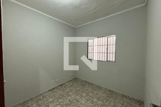 Quarto 1 de casa para alugar com 2 quartos, 80m² em Vila Engenho Novo, Barueri