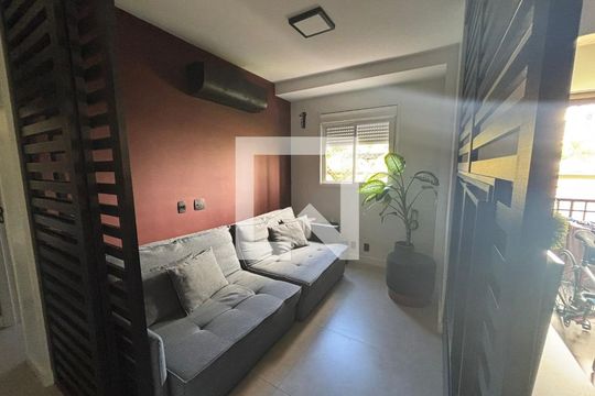 Sala de apartamento para alugar com 2 quartos, 83m² em Alphaville Empresarial, Barueri