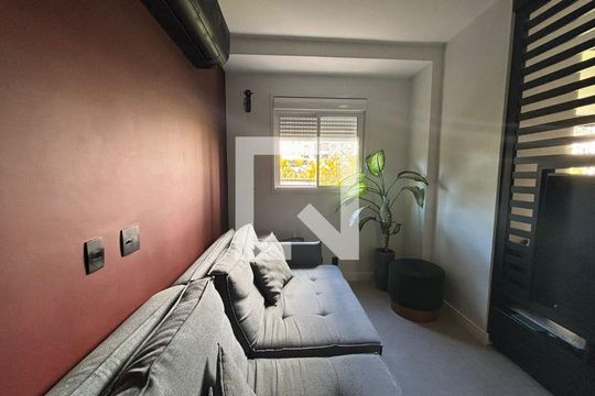 Sala de apartamento para alugar com 2 quartos, 83m² em Alphaville Empresarial, Barueri