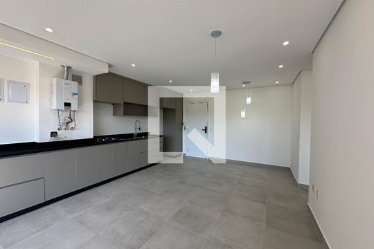 Sala de apartamento para alugar com 2 quartos, 64m² em Alphaville Empresarial, Barueri