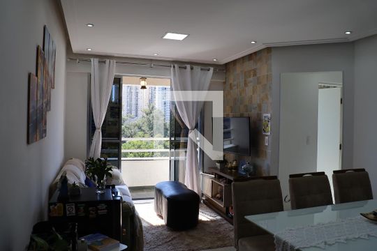 Apartamento à venda com 2 quartos, 66m² em Jardim Barueri, Barueri
