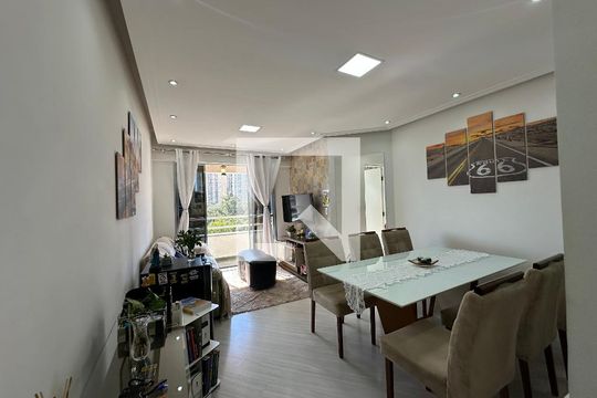 Sala de apartamento à venda com 2 quartos, 66m² em Jardim Barueri, Barueri