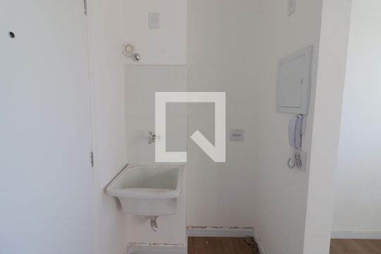 Sala/Cozinha de apartamento para alugar com 2 quartos, 36m² em Jaguaribe, Osasco