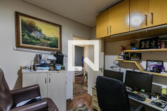 Quarto de apartamento para alugar com 3 quartos, 92m² em Parque Santana, Mogi das Cruzes
