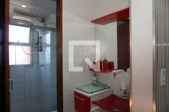 Lavabo de apartamento para alugar com 2 quartos, 45m² em Parque Pirajussara, Embu das Artes