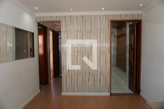 Apartamento para alugar com 2 quartos, 45m² em Parque Pirajussara, Embu das Artes