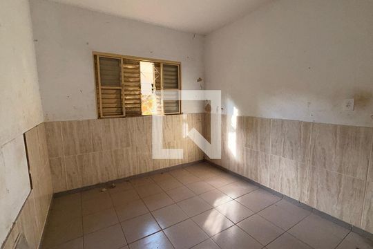Quarto 2 de casa para alugar com 2 quartos, 150m² em Setor Papillon Park, Aparecida de Goiânia