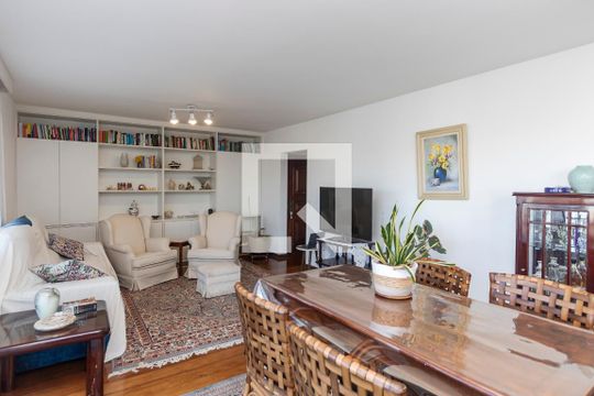 Sala de apartamento para alugar com 3 quartos, 140m² em Campo Belo, São Paulo