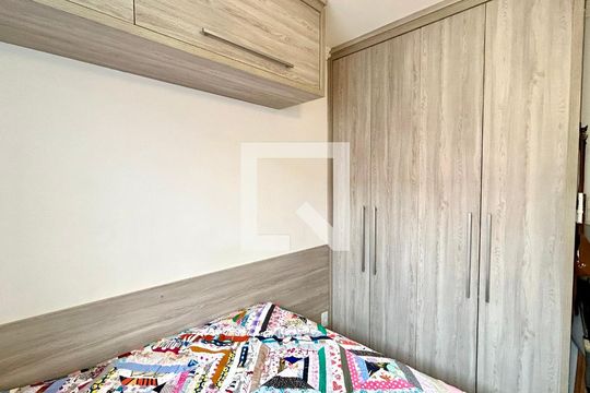 Quarto 2 de casa de condomínio para alugar com 2 quartos, 56m² em Vila Nova Bonsucesso, Guarulhos