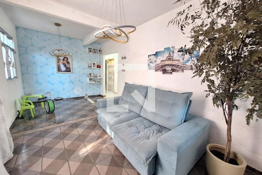 Casa para alugar com 2 quartos, 65m² em Santa Cruz da Serra, Duque de Caxias