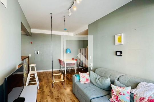 Sala de apartamento à venda com 2 quartos, 68m² em Petrópolis, Porto Alegre