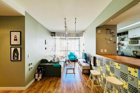 Sala de apartamento à venda com 2 quartos, 68m² em Petrópolis, Porto Alegre