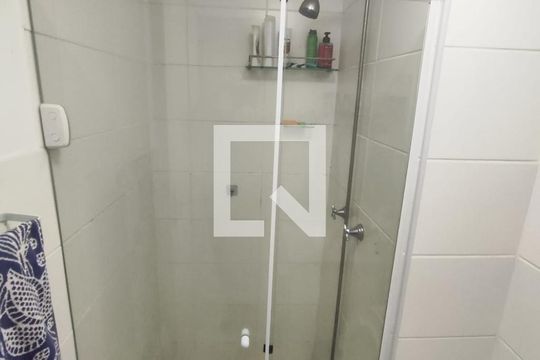 Banheiro da suíte de apartamento à venda com 2 quartos, 71m² em Jacarepaguá, Rio de Janeiro