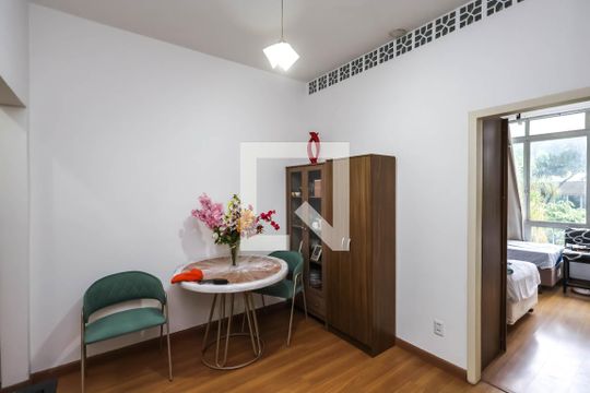 Sala de apartamento à venda com 2 quartos, 50m² em Liberdade, São Paulo