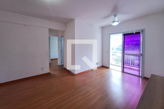 Sala de apartamento à venda com 2 quartos, 60m² em Fonseca, Niterói
