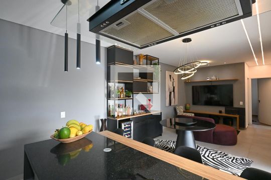 Sala de apartamento à venda com 3 quartos, 110m² em Vila Suzana, São Paulo