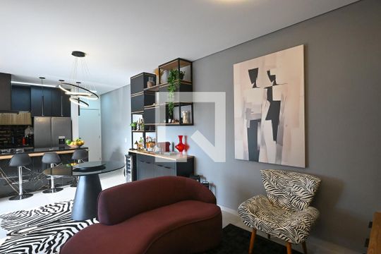Sala de apartamento à venda com 3 quartos, 110m² em Vila Suzana, São Paulo