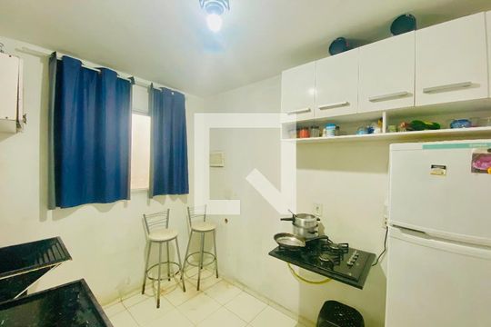 Cozinha de apartamento para alugar com 2 quartos, 46m² em Água Chata, Guarulhos