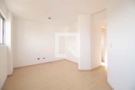 Quarto de apartamento à venda com 1 quarto, 32m² em Vila Izabel, Curitiba