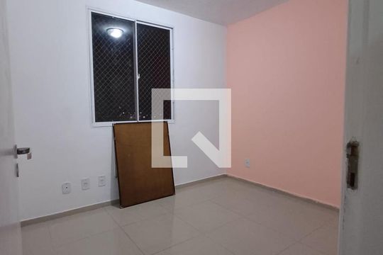 Quarto de apartamento à venda com 2 quartos, 44m² em Campo Grande, Rio de Janeiro