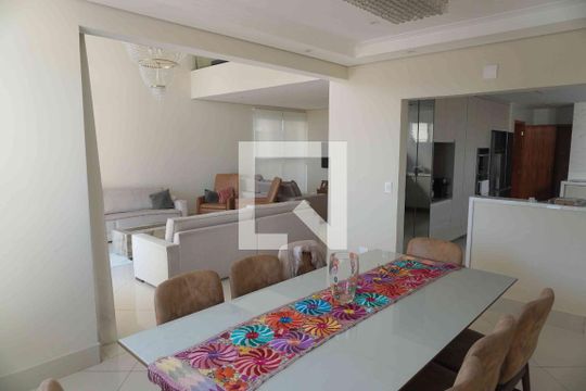 Sala de Jantar de casa de condomínio para alugar com 2 quartos, 405m² em Residencial Quatro (alphaville), Santana de Parnaíba