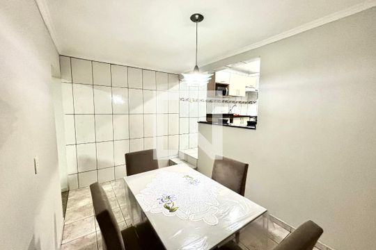 Sala de jantar  de casa para alugar com 2 quartos, 70m² em Lajeado, Ferraz de Vasconcelos