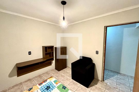 Quarto 1 de casa para alugar com 2 quartos, 70m² em Lajeado, Ferraz de Vasconcelos