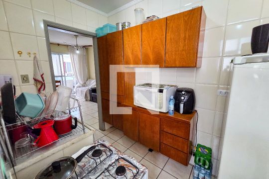 coz de apartamento para alugar com 2 quartos, 42m² em Vila Antartica, Praia Grande