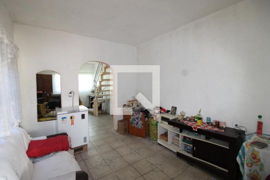 Sala 2 de casa à venda com 3 quartos, 180m² em Vila Carmosina, São Paulo