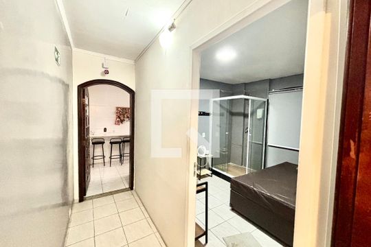 Quarto suíte 1 de casa à venda com 8 quartos, 327m² em Vila Gomes Cardim, São Paulo