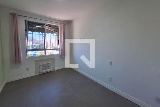 Quarto 1 de apartamento à venda com 2 quartos, 63m² em São Lourenço, Niterói