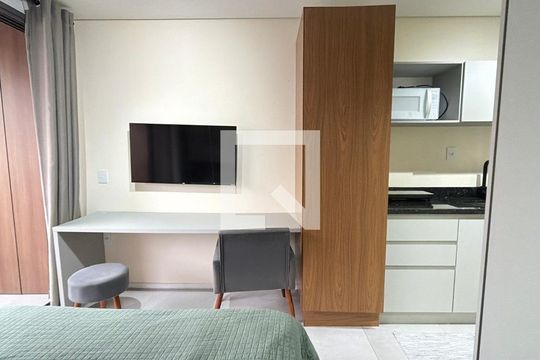 Kitnet/Studio para alugar com 1 quarto, 26m² em Vila Regente Feijó, São Paulo