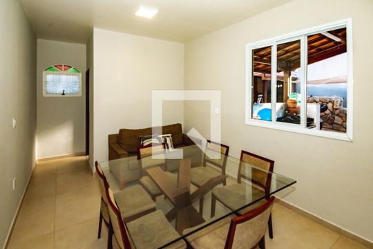 Casa à venda com 3 quartos, 375m² em São João Batista, Belo Horizonte