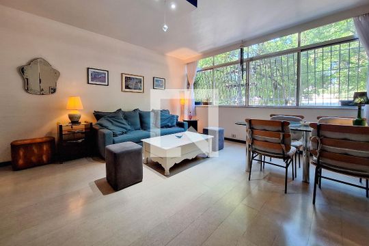 Sala 1 de apartamento à venda com 3 quartos, 148m² em Icaraí, Niterói