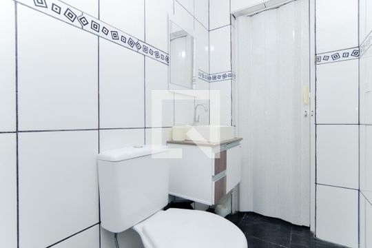 Banheiro de casa para alugar com 1 quarto, 50m² em Vila Carmela I, Guarulhos