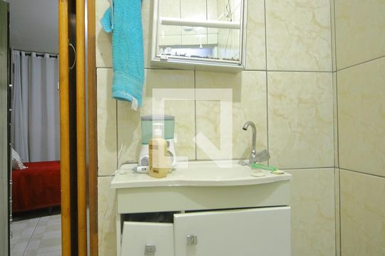 Casa à venda com 2 quartos, 120m² em Montanhão, São Bernardo do Campo