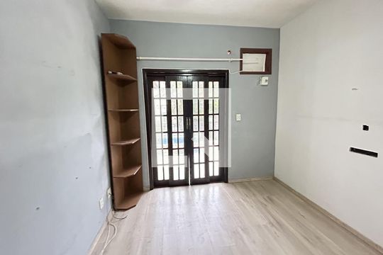 Quarto 1 de casa à venda com 3 quartos, 121m² em Vila Valqueire, Rio de Janeiro