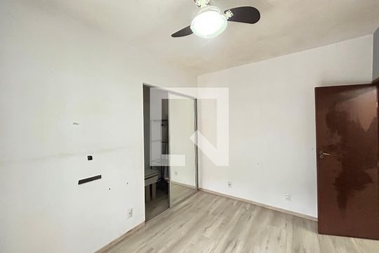 Quarto 1 de casa à venda com 3 quartos, 121m² em Vila Valqueire, Rio de Janeiro