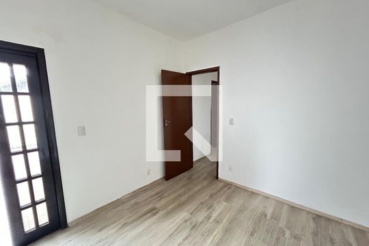 Suíte de casa à venda com 3 quartos, 121m² em Vila Valqueire, Rio de Janeiro