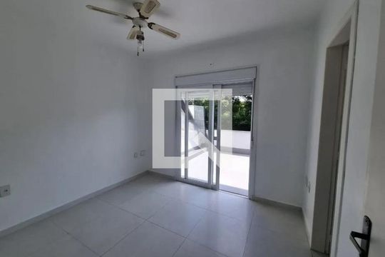 Quarto 1 de casa para alugar com 3 quartos, 131m² em Espírito Santo, Porto Alegre