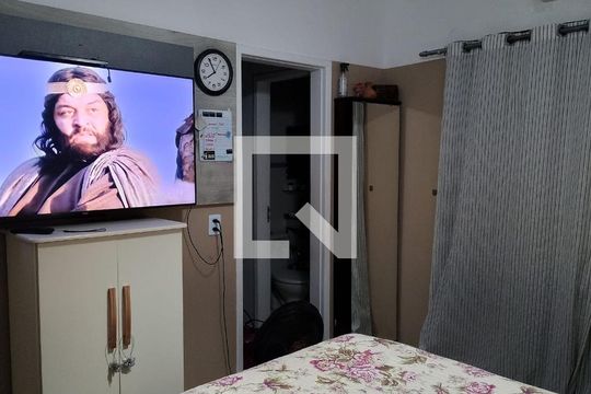 Suíte  de casa de condomínio para alugar com 3 quartos, 180m² em Taquara, Rio de Janeiro