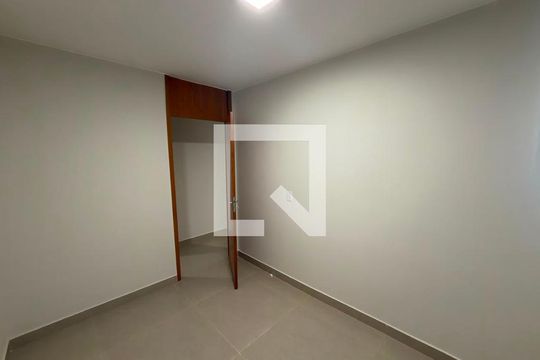 Quarto 02 de apartamento para alugar com 3 quartos, 61m² em Qs 3 Parque Riacho Fundo II, Brasília