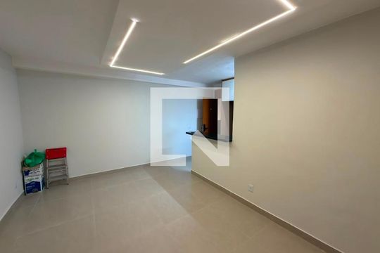 Sala de apartamento para alugar com 3 quartos, 61m² em Qs 3 Parque Riacho Fundo II, Brasília