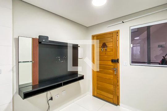 Sala de apartamento para alugar com 2 quartos, 36m² em Vila Guilhermina, São Paulo