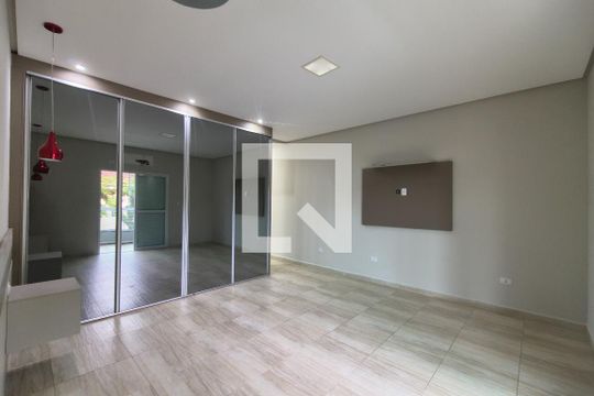 Suíte 1 de casa para alugar com 4 quartos, 217m² em Canto do Forte, Praia Grande