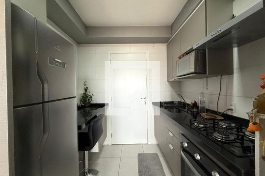 Cozinha de kitnet/studio à venda com 1 quarto, 28m² em Jardim da Gloria, São Paulo