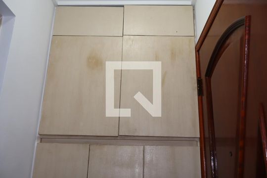 Sala de apartamento à venda com 2 quartos, 60m² em Vila Olinda, São Paulo